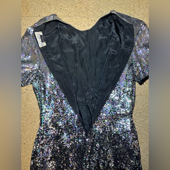 Naeem Khan Riazee Nights Silk Silver Black Sequin Mini Sheath Dress Vintage Sz M - Picture 3 of 8
